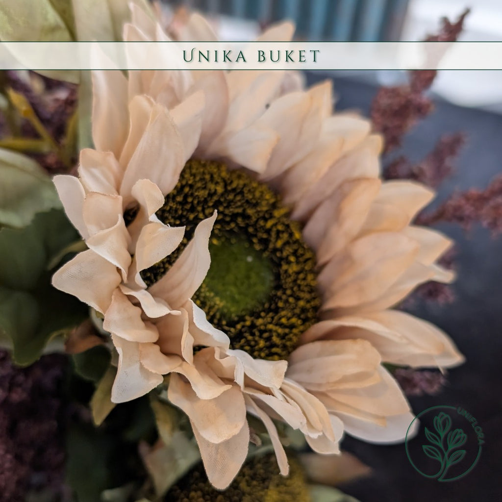 Evighedsbuket Unika 26.32: Skovbundens Dyb med nuancer af groen, jadegron, hvid, lilla-1, lys-brun, mellembrun - Uniflora