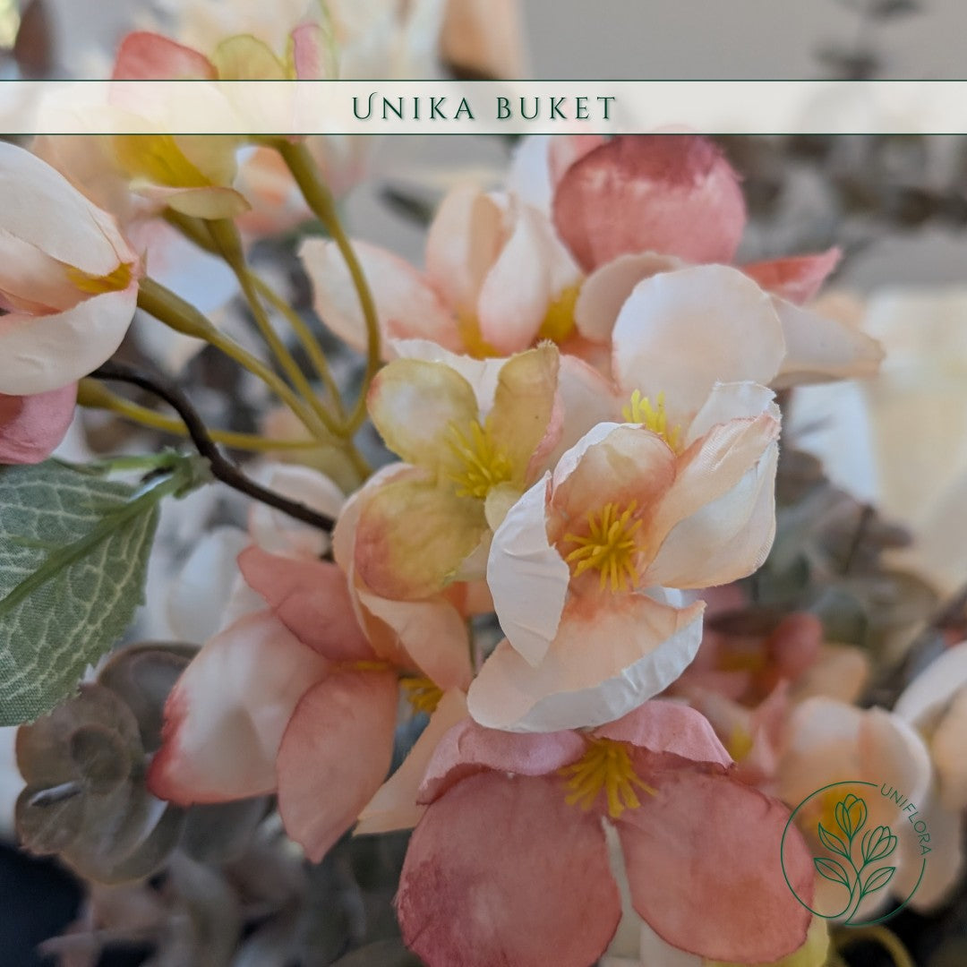 Evighedsbuket Unika 26.35: Mild Dis med nuancer af koralrod, orange, mellembrun, jadegron, hvid - Uniflora