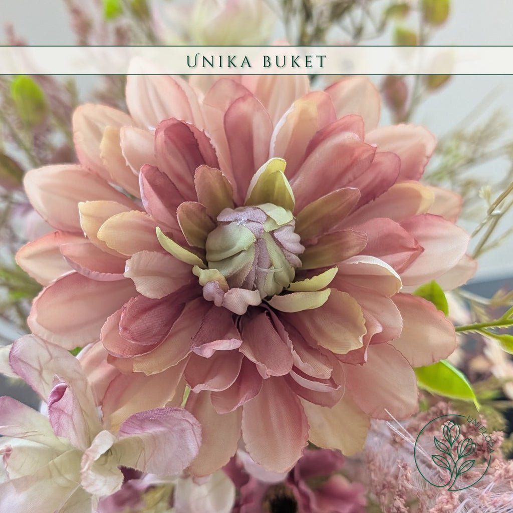 Unika 26.131: Solstøv