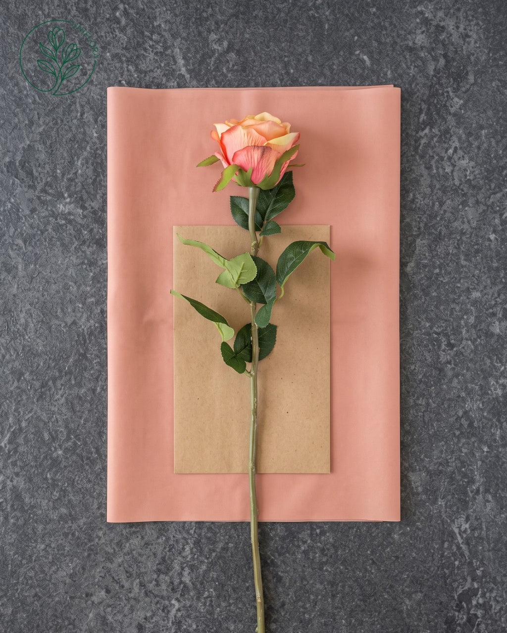 Solo Orange Rose
